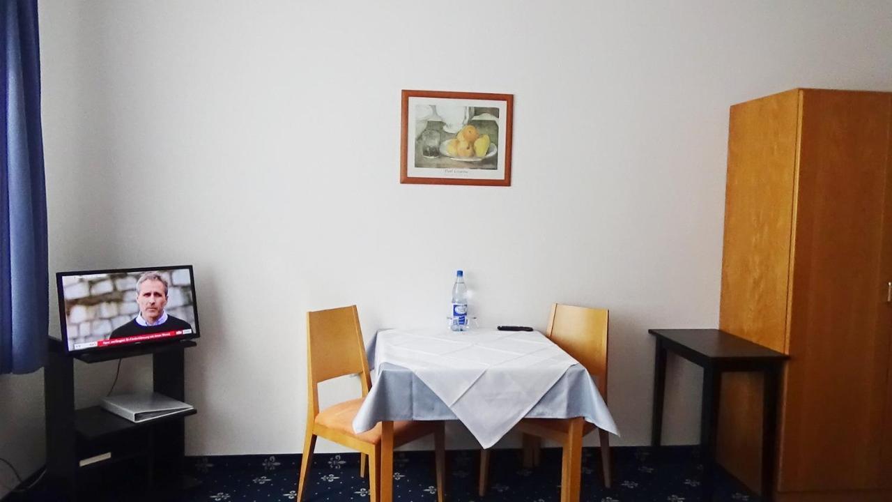 Hotel Zur Traube Бад Хомбург фор дер Хьое Екстериор снимка